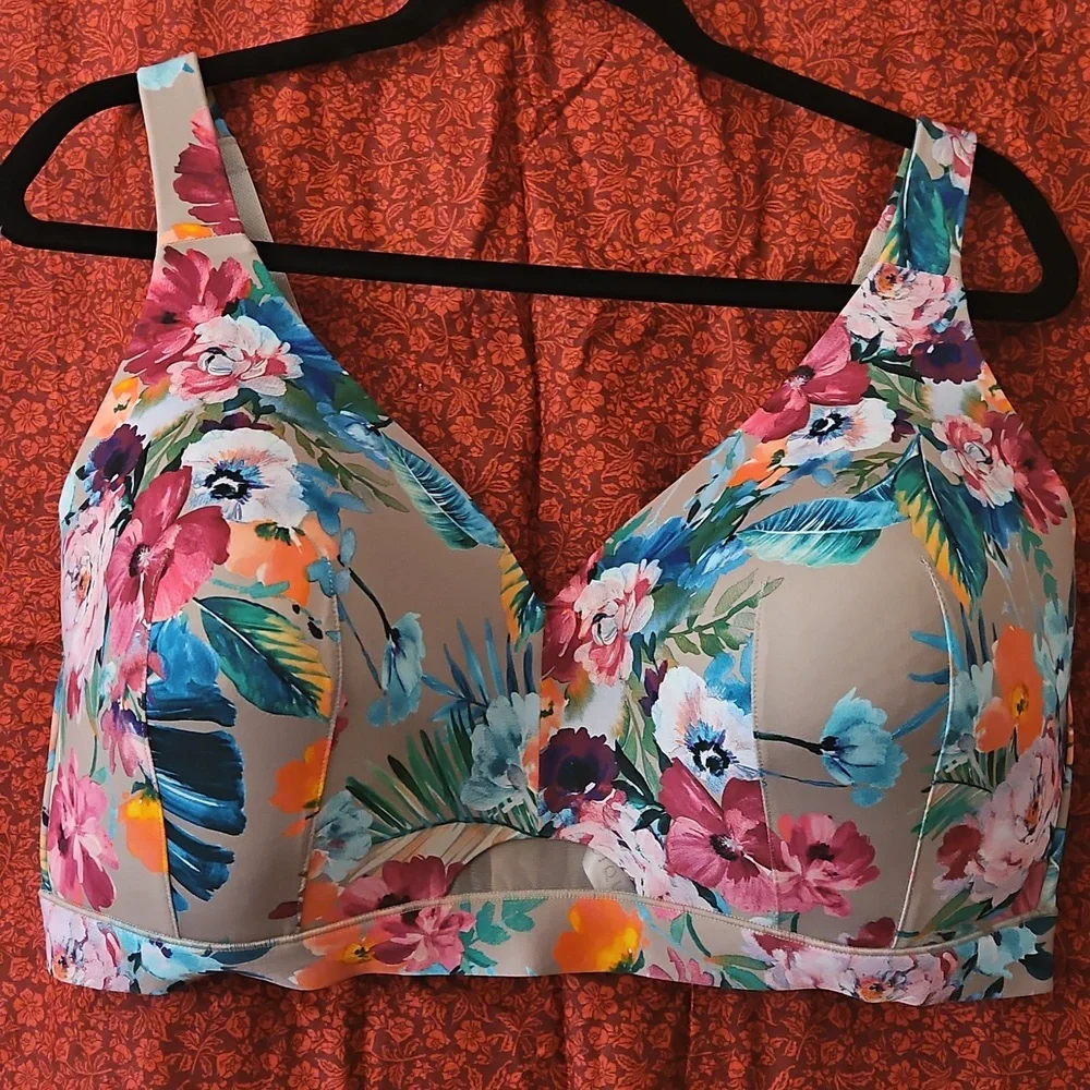 Cacique 42F Comfort Bliss No-Wire Lightly Lined Tan Pink Blue Floral Bra EUC - Picture 1 of 9